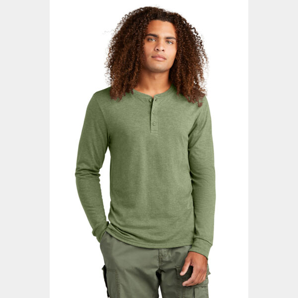 Perfect Tri ® Long Sleeve Henley Thumbnail