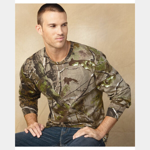 Men's Realtree® Camo Long Sleeve T-Shirt Thumbnail